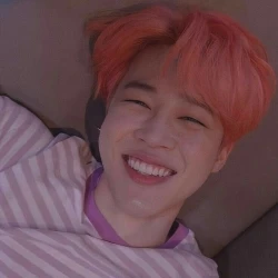 عکس تنها زن جیمین