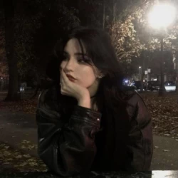 عکس 𝖵𝖺𝗅𝖾𝗋𝗂𝖺