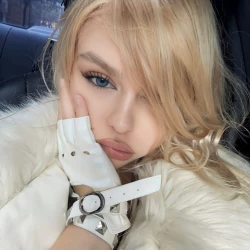 عکس 𝖳𝖺𝗇𝗃𝗂