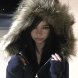 عکس 𝖱𝖺𝗒𝖺