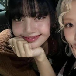 عکس دلانا🥂