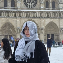 عکس 𝖽ı𝖺𝗇𝖺