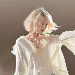 عکس 𝖠𝗅𝖾𝗑𝖺Off#