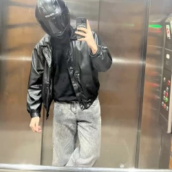 عکس 𝘼𝙡𝙚𝙭