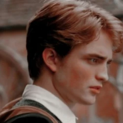 عکس 𝖍𝖑𝖓𝖆