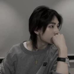 عکس 𝙣𝙤𝙤𝙙𝙫𝙖𝙣