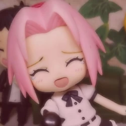 عکس 𝑨𝒗𝒊𝒏𝒂