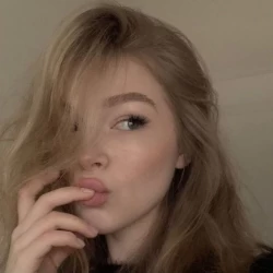 عکس 𝓬𝓱𝓲𝓴𝓪