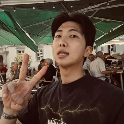 عکس HBD Hobiiiiiiii