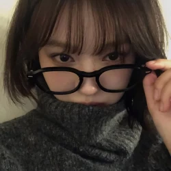 عکس خانومی آترین