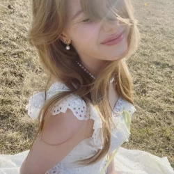 عکس 𝒯𝖾rr𝗒ℬ𝖾rr𝗒