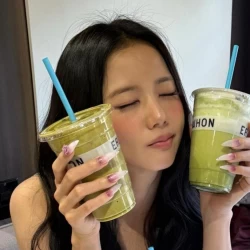 عکس JISOO