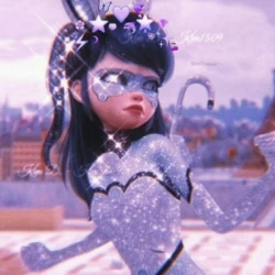عکس 𝑳𝒂𝒅𝒚 𝒊𝒄𝒆
