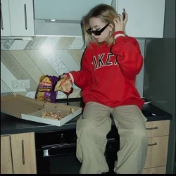 عکس 𝐵𝑟𝑎𝑛𝑑𝑜𝑛