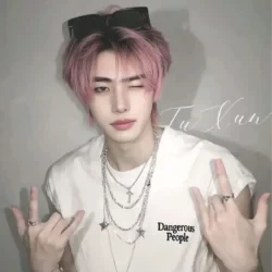 عکس 𝘠𝘦𝘳𝘪n𐙚⋆📴