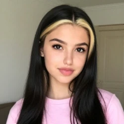 عکس ꜱᴀʀᴀ