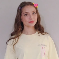 عکس 𝒩𝒾ℓ𝒶