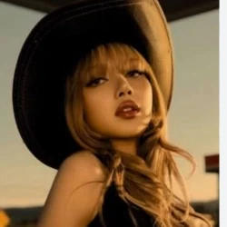 عکس Lisa 🎀