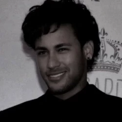 عکس 𝐍𝐞𝐲𝐦𝐚𝐫