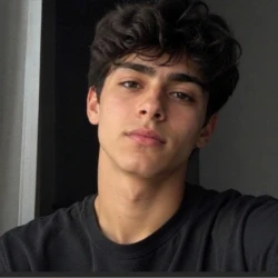 عکس 𝙎𝙖𝙢