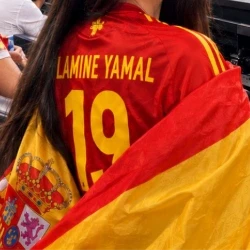 عکس 𝓛𝓾𝓷𝓪𖤐⋆🇪🇸