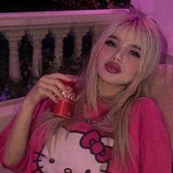 عکس 💗𝒩𝒾𝓀𝒶💗