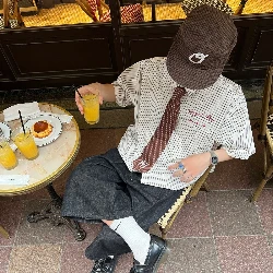 عکس 𝖥𝖺𝗋𝖽𝖺𝖽
