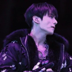 عکس 𝑨𝒎𝒚☆