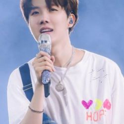 عکس تولد مبارک j_hope