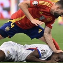 عکس تولید کننده‌ی میم!