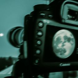 عکس ماه از زبان خورشید