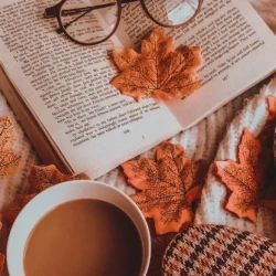 عکس اگه میتونستی فقط یک کتاب بخونی اون چی بود و چرا ؟
