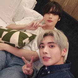 عکس 𝙇𝙊♡𝙀𝙍=𝙇𝙊$𝙀𝙍