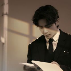 عکس The torn letter