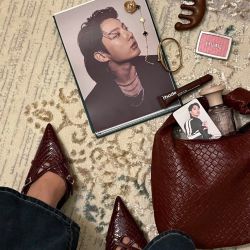 عکس 𝐿𝑜𝓋𝑒 𝒥𝓊𝓃𝑔𝓀𝑜𝑜𝓀? 𝒪𝒻 𝒸𝑜𝓊𝓇𝓈𝑒!