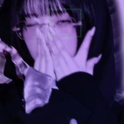 عکس 𝐑𝖾𝖿ᥣ𝖾𝖼𝗍𝗂ⱺ𐓣𝗌