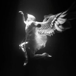 عکس 𝐔𝐧𝐤𝐧𝐨𝐰𝐧 𝐦𝐞𝐦𝐨𝐫𝐢𝐞𝐬-