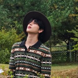 عکس 𝘶𝘴 ‌ ‌ ‌ ‌‌