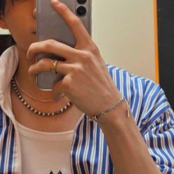 عکس ? 𝖶𝗁𝗈 𝖼𝖺𝗋𝖾𝗌 𝖺𝖻𝗈𝗎𝗍 𝗆𝖾