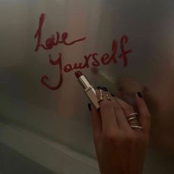 عکس ᜓ𝗬𝗈𝘂𝗋𝘀𝖊𝗹𝒻ꩌ