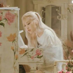 عکس CheRriE s hOusE