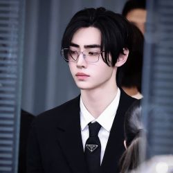 عکس 𝐢𝐜𝐞 𝐜𝐚𝐬𝐭𝐥𝐞ᯓ★