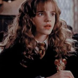 عکس من ؟ حدس بزن عضو کدوم گروه هاگوارتزم ؟