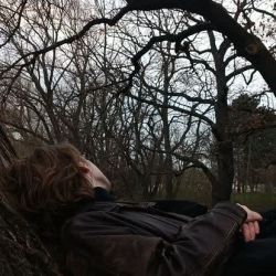 عکس 𝕺𝖍, 𝖒𝖞 𝖑𝖔𝖘𝖙 𝖘𝖙𝖆𝖗, 𝖑𝖔𝖓𝖊𝖑𝖎𝖓𝖊𝖘𝖘 𝖎𝖓 𝖙𝖍𝖊 𝖗𝖚𝖎𝖓𝖘 𝖔𝖋 𝖊𝖒𝖔𝖙𝖎𝖔𝖓𝖘 𝖍𝖚𝖗𝖙𝖘.