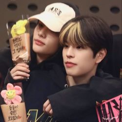 عکس 𝗌𝖺𝗇𝖺#