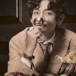 عکس ᴀ ʜᴏᴜꜱᴇ ꜰᴏʀ ᴅᴇᴀᴅ ᴍᴇᴍᴏʀɪᴇꜱ