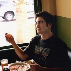 عکس الهیات شخصی زنی کوچک