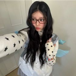 عکس 𝘔𝘢𝘯𝘵𝘳𝘢