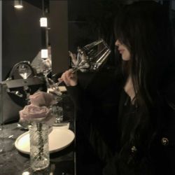 عکس 𝒀𝒐𝒖'𝑳𝑳 𝒏𝒆𝒗𝒆𝒓 𝒃𝒆 𝒂𝒍𝒐𝒏𝒆