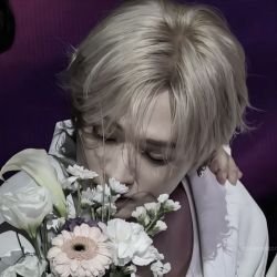 عکس 𝘓𝘦𝘦 𝘔𝘪𝘯𝘩𝘰